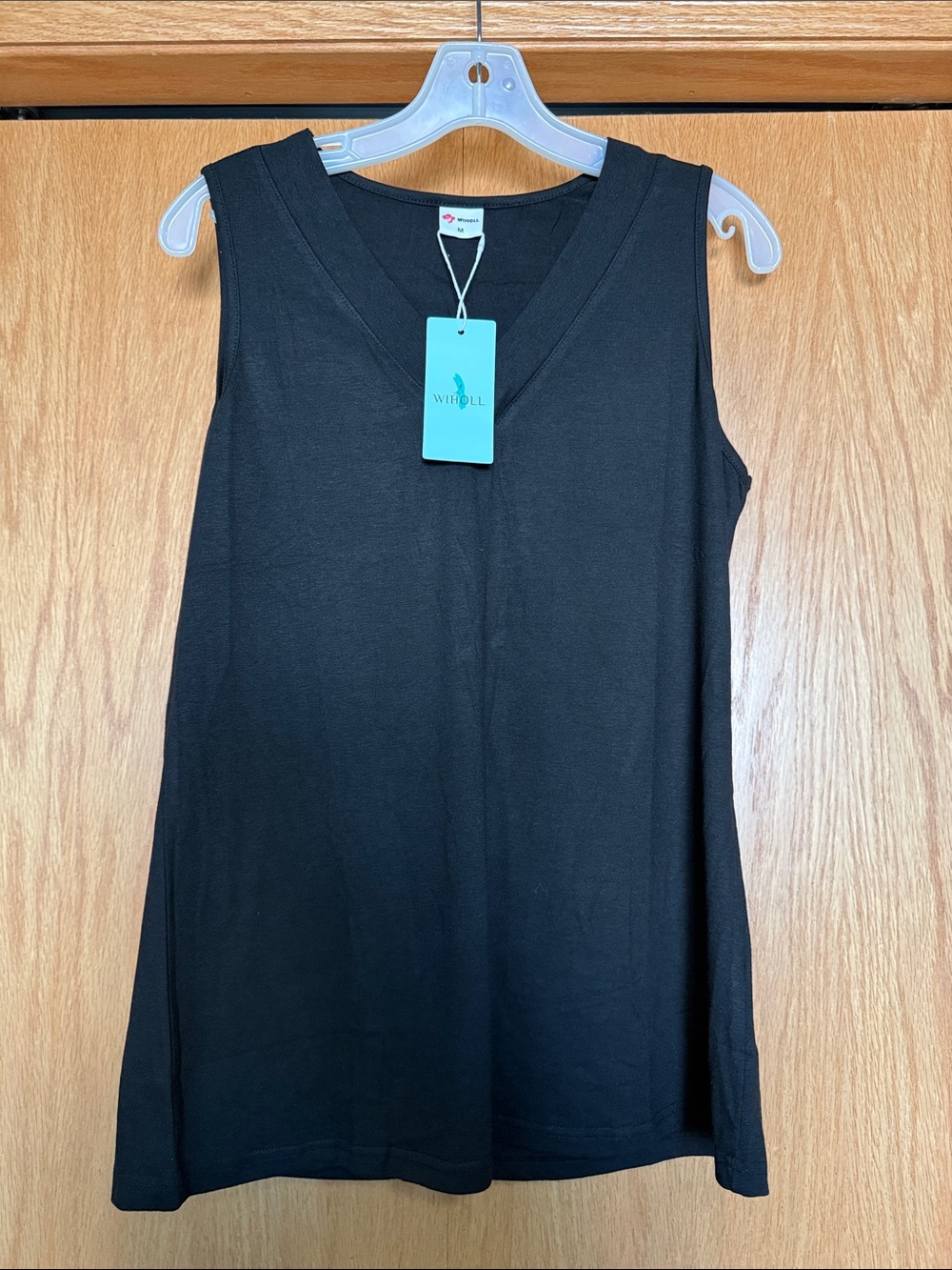 Whipoll Women's Black V-Neck Tank Top